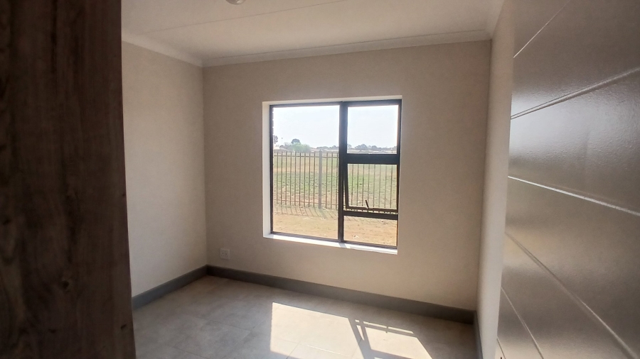 2 Bedroom Property for Sale in Heidedal Free State
